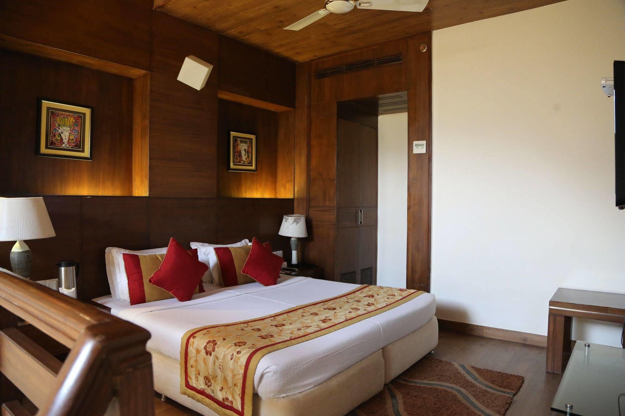 Baba Resorts Dharampur Dharampur  Ngoại thất bức ảnh